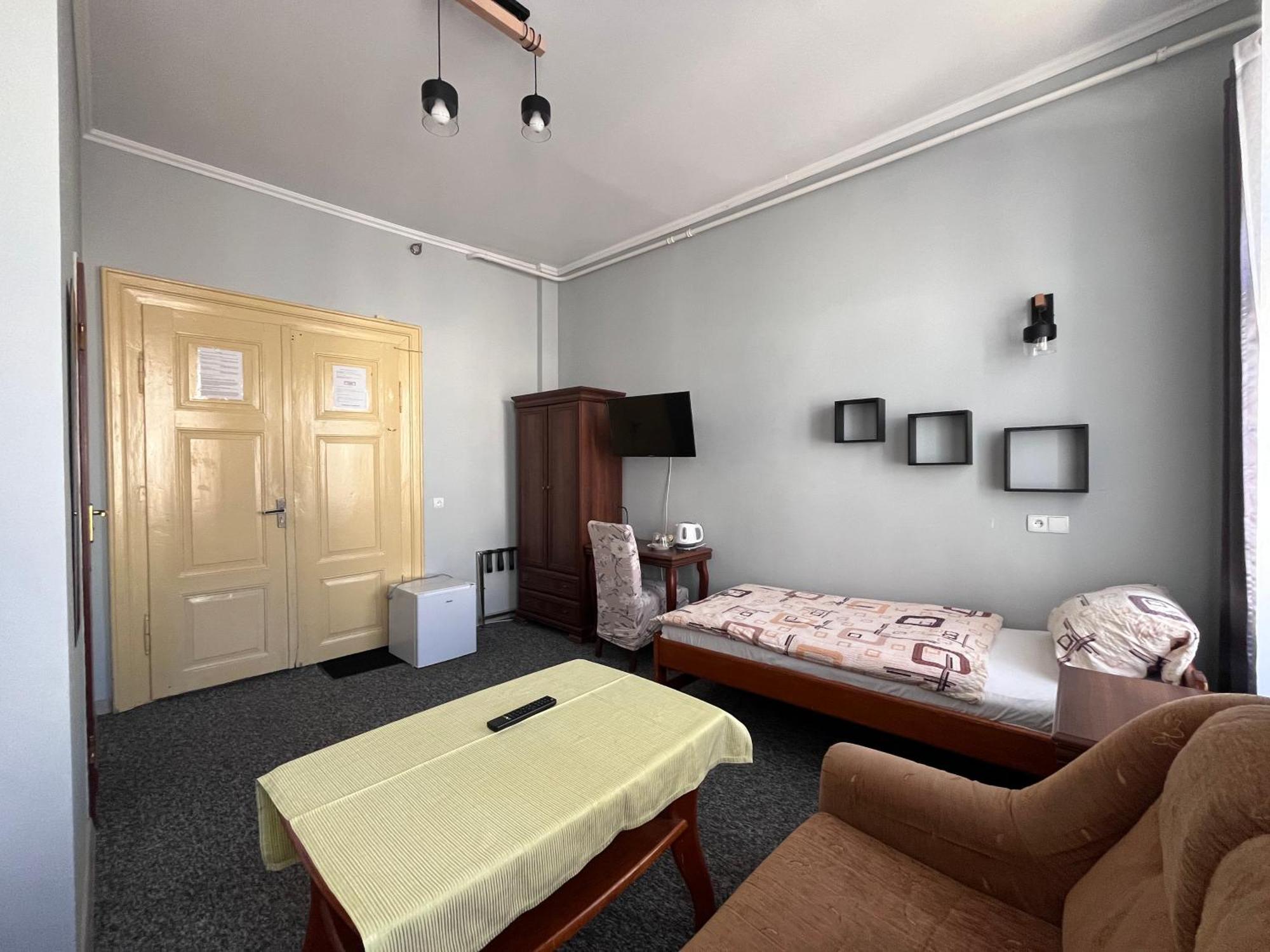Hotel Polonia Namysłów Εξωτερικό φωτογραφία