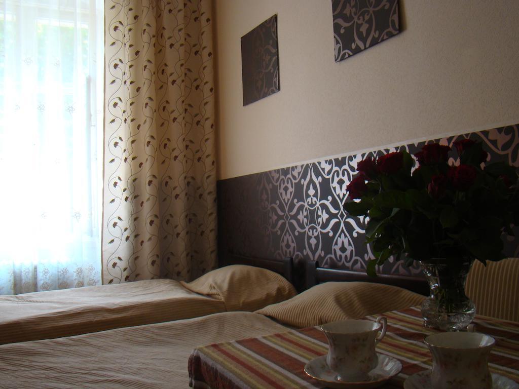 Hotel Polonia Namysłów Δωμάτιο φωτογραφία