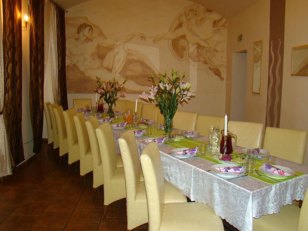 Hotel Polonia Namysłów Εξωτερικό φωτογραφία